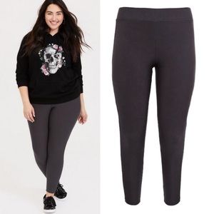 TORRID Full Length Signature Waist Fleeced Lined Legging